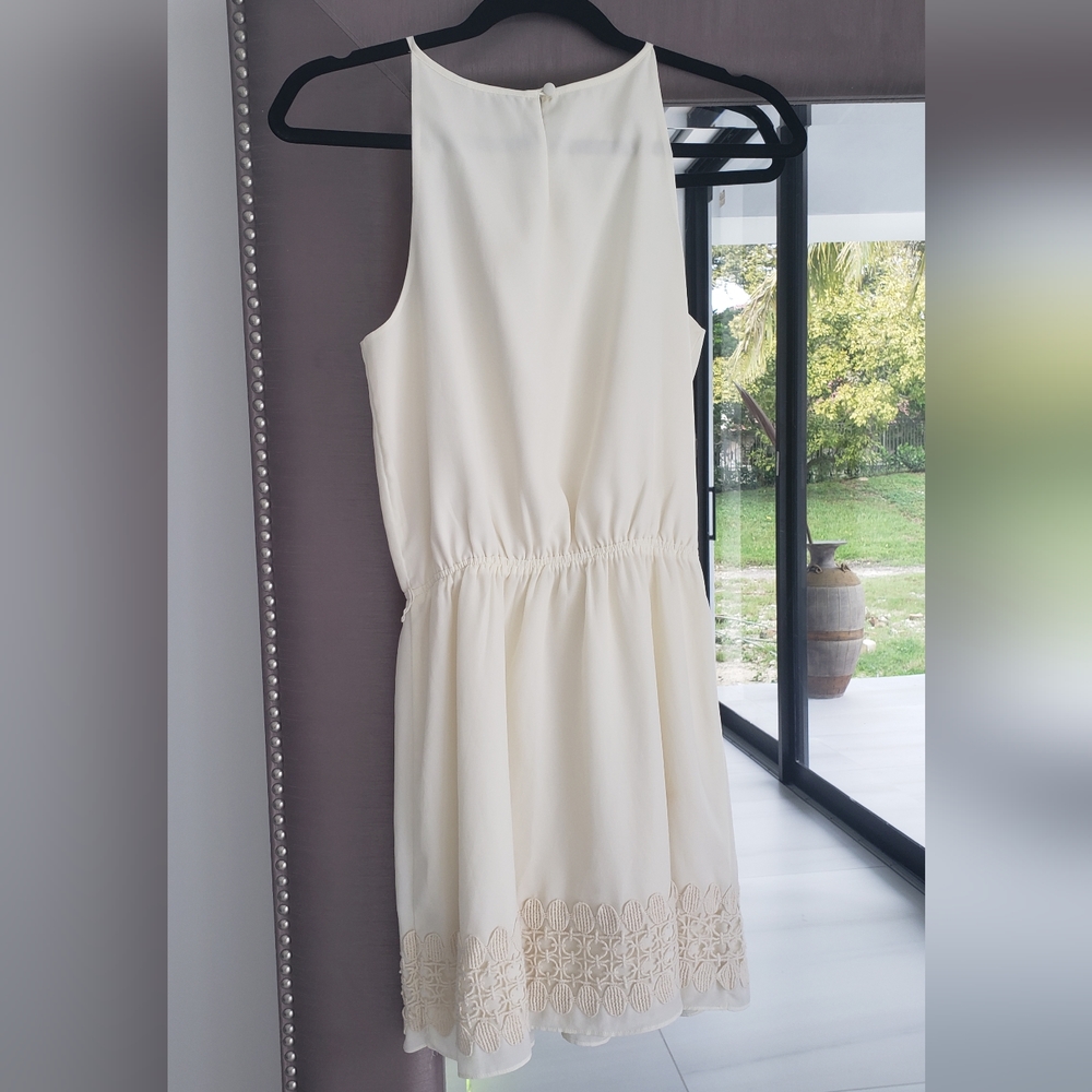 EXPRESS Ivory Casual Dress - Picture 4 of 5